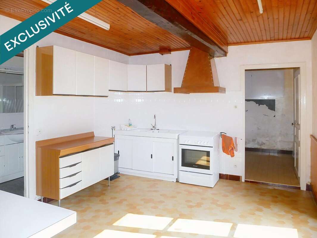 Photo 2 - Maison à VEZERONCE-CURTIN