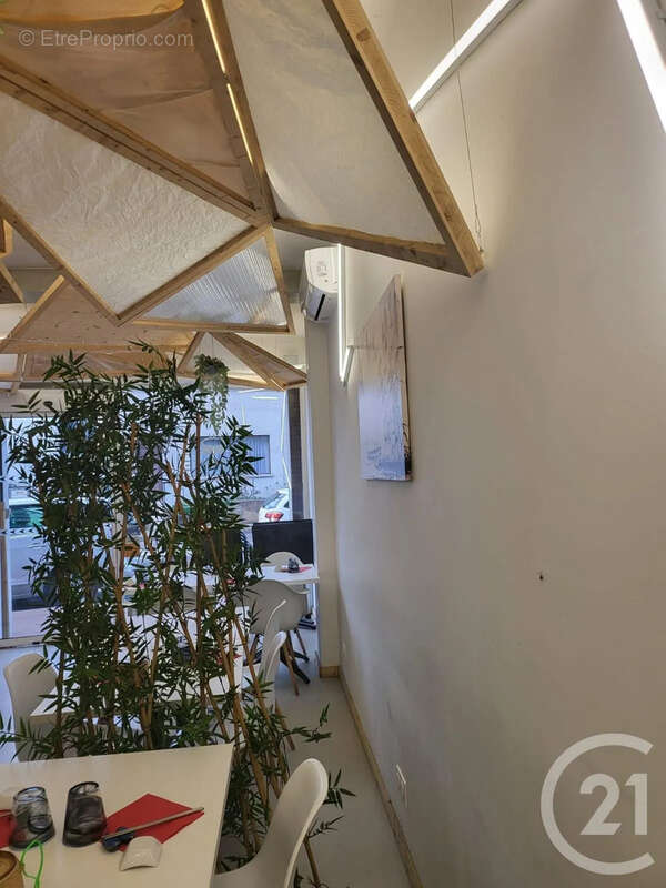 Autre à DECINES-CHARPIEU