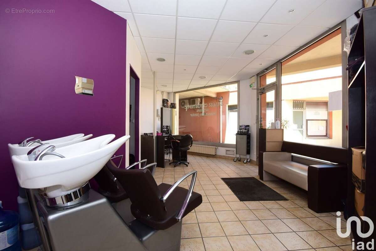 Photo 5 - Commerce à MEYZIEU