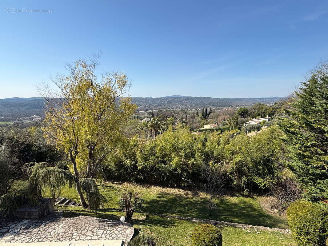 Maison à MONTAUROUX