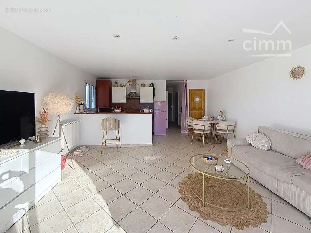 Appartement à L&#039;ISLE-SUR-LA-SORGUE