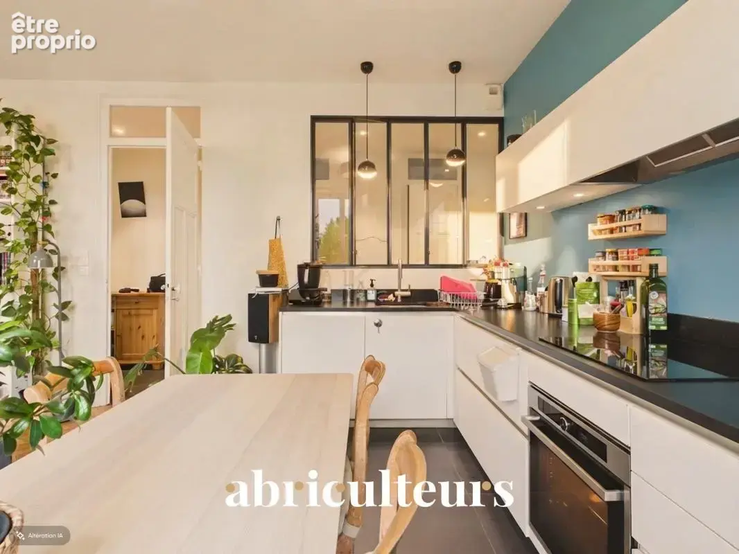 Appartement traversant lumineux en vente à Monplaisir - photo 3