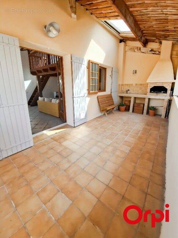 Maison à MEYRARGUES