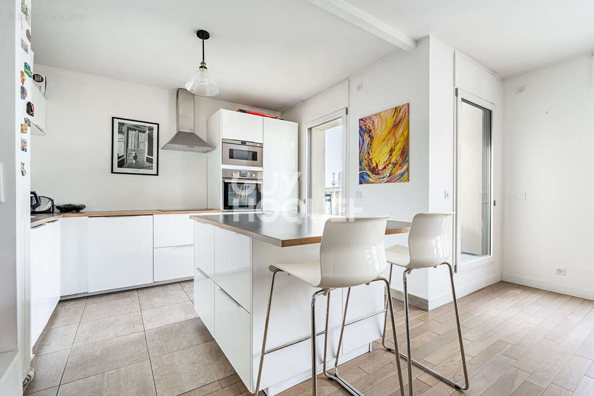 Appartement à LEVALLOIS-PERRET