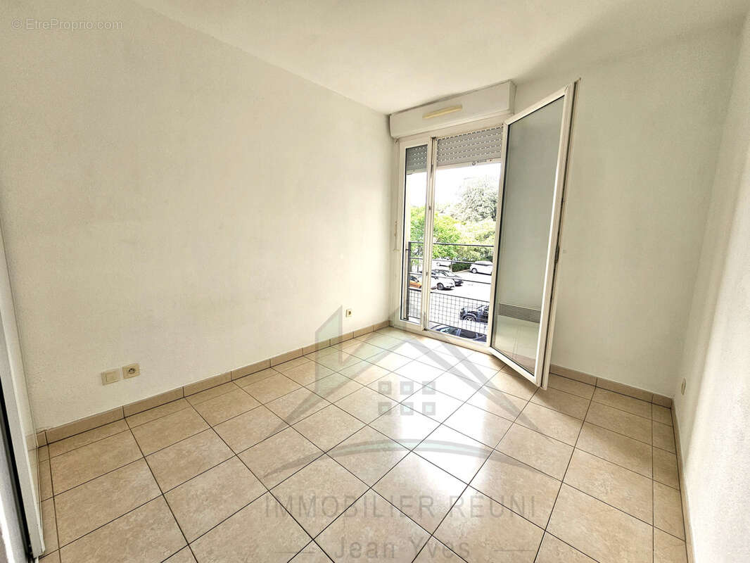 Un cadre de vie confortable et serein, à deux pas du centre-ville d’istres! - photo 11
