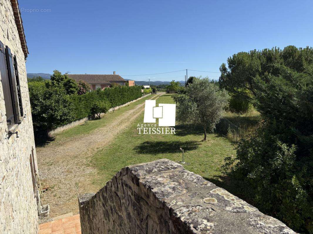 Maison à LABLACHERE