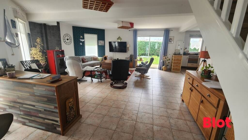 Maison à QUEVERT