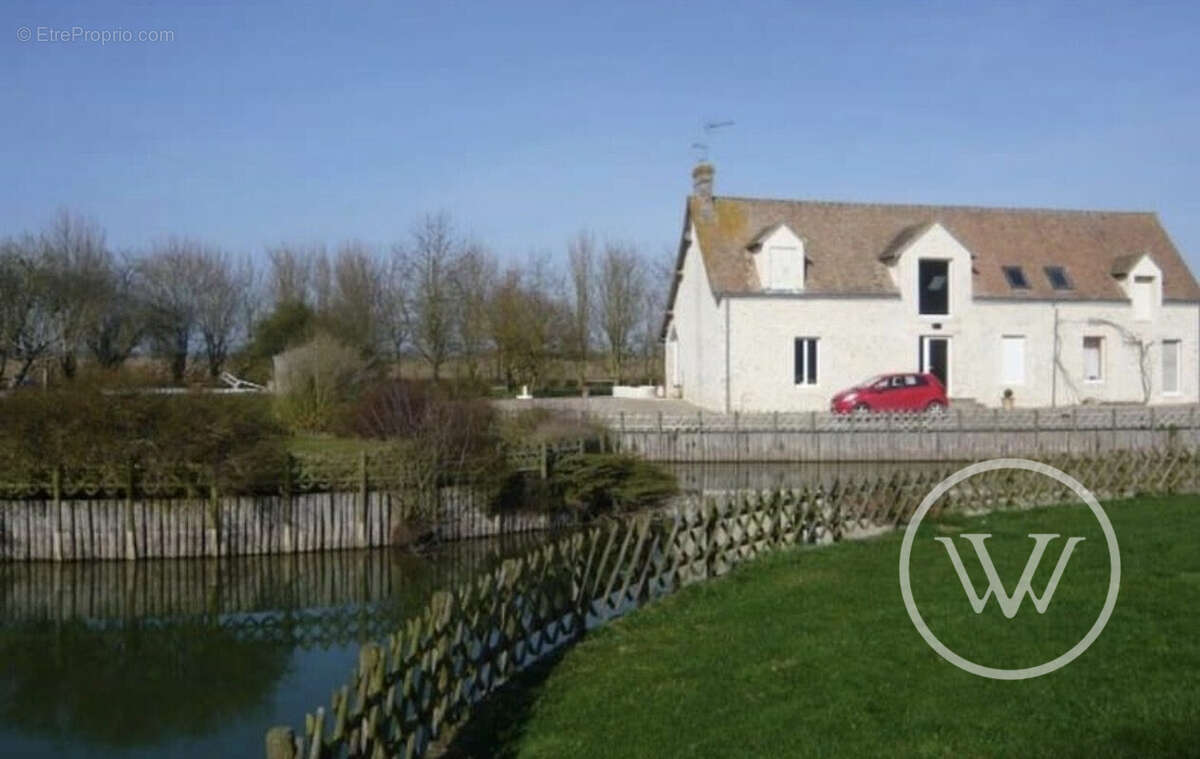 Maison à CONGE-SUR-ORNE