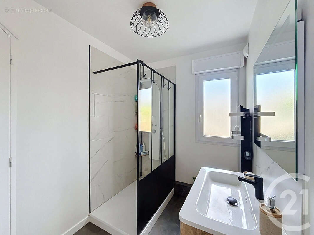 Appartement 53 m² à Lannion  - photo 5