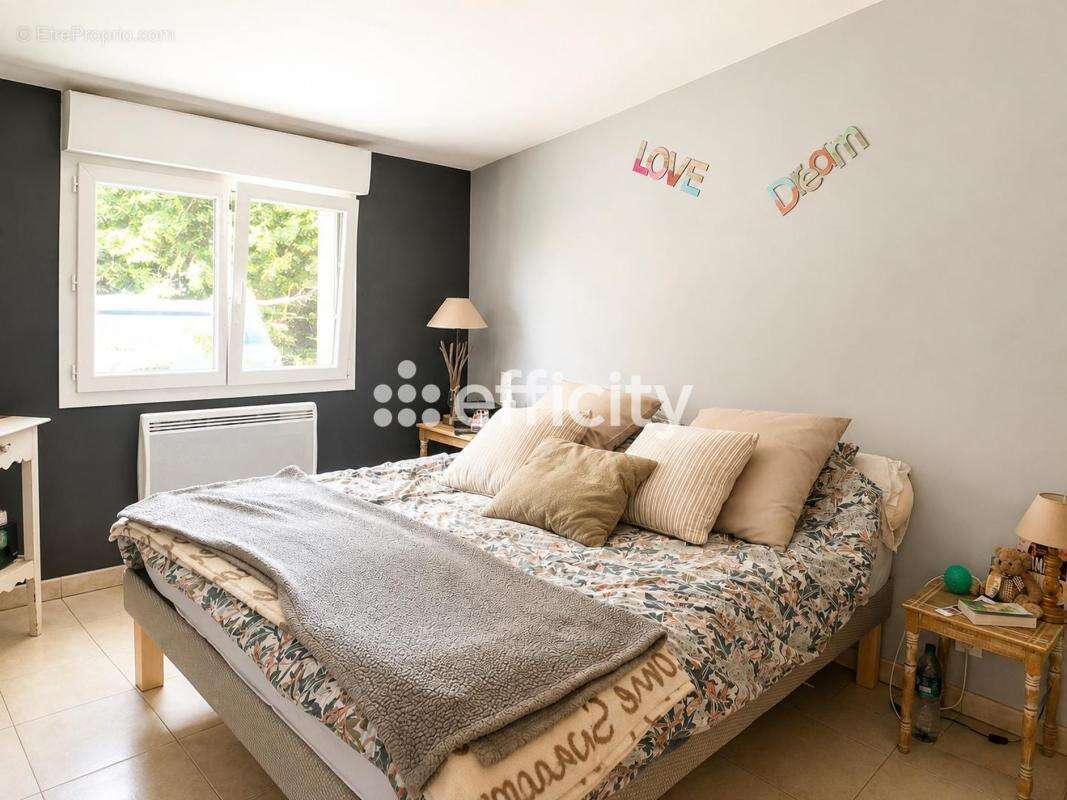 Maison 242 m² à Eyguieres  - photo 15