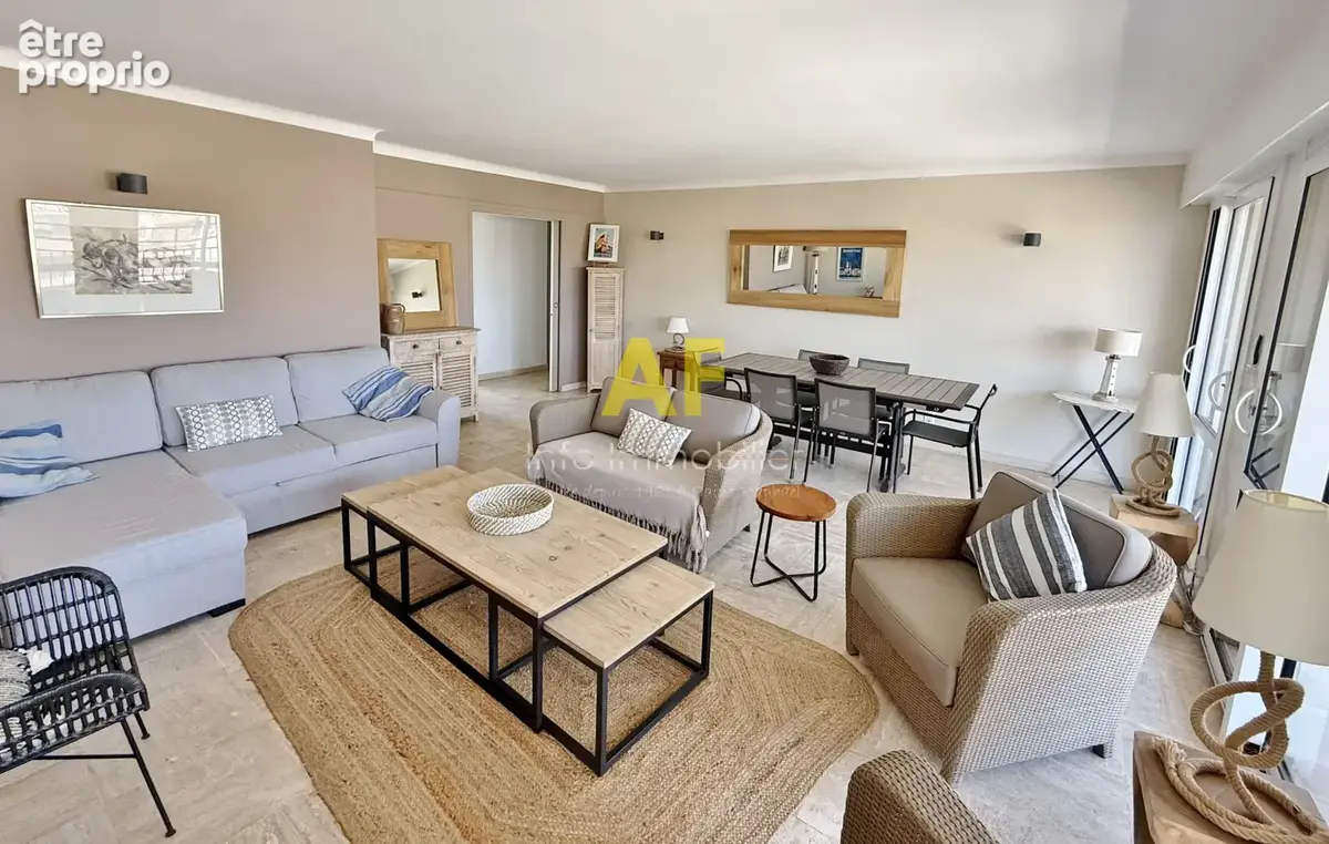 Grand appartement avec terrasse à acheter à Saint-Raphaël - photo 2