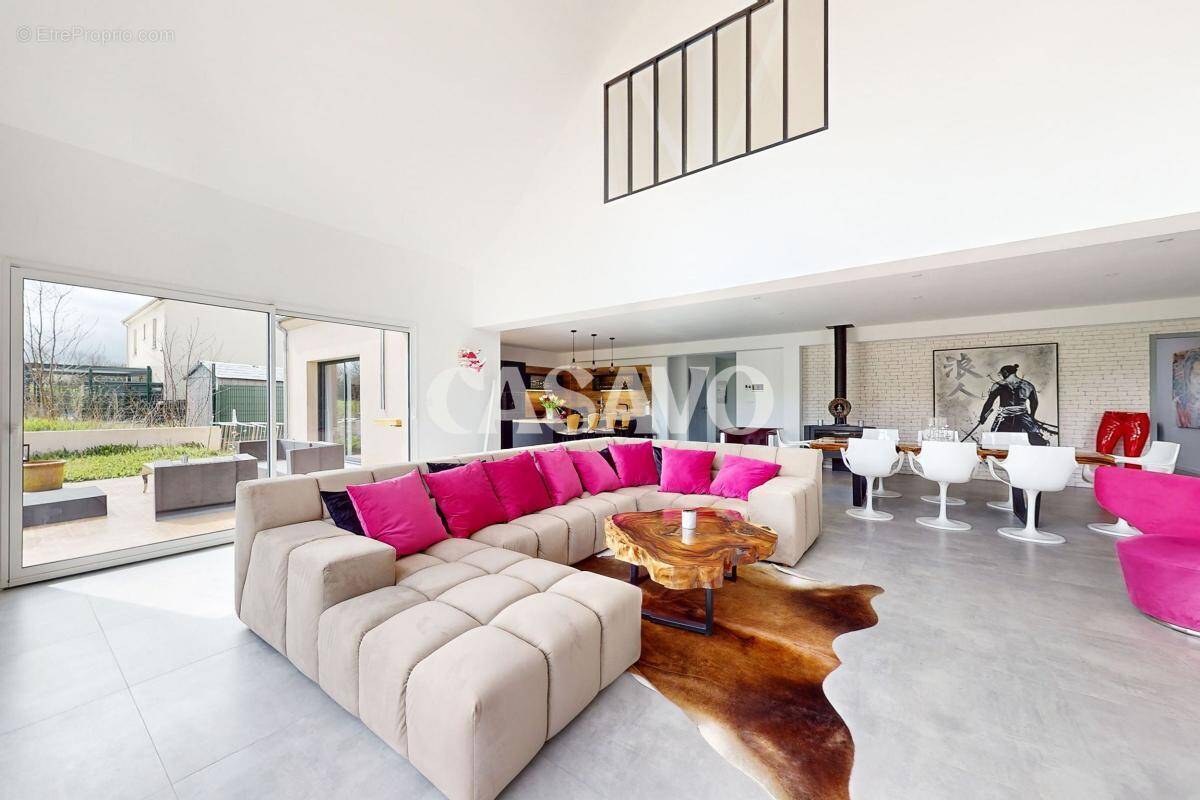 Maison à VAUGRIGNEUSE