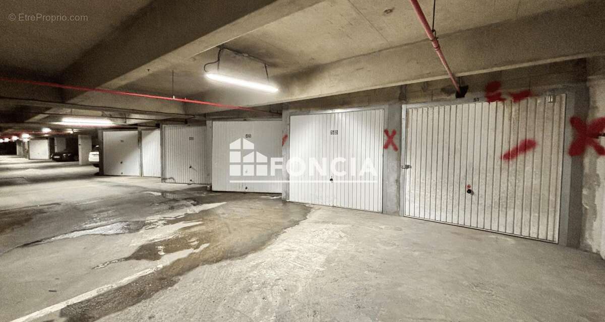 Parking à PARIS-19E