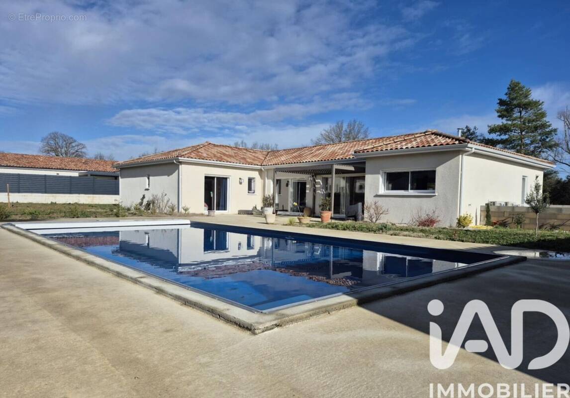 Photo 1 - Maison à CASTRES