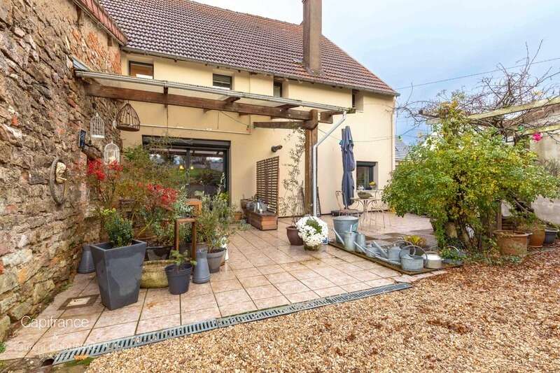 Maison à LAMARCHE-SUR-SAONE