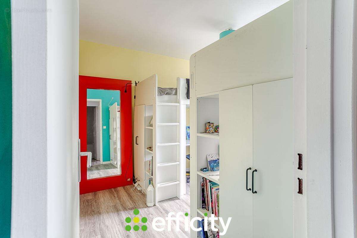 Appartement à SAINT-SYMPHORIEN-D'OZON