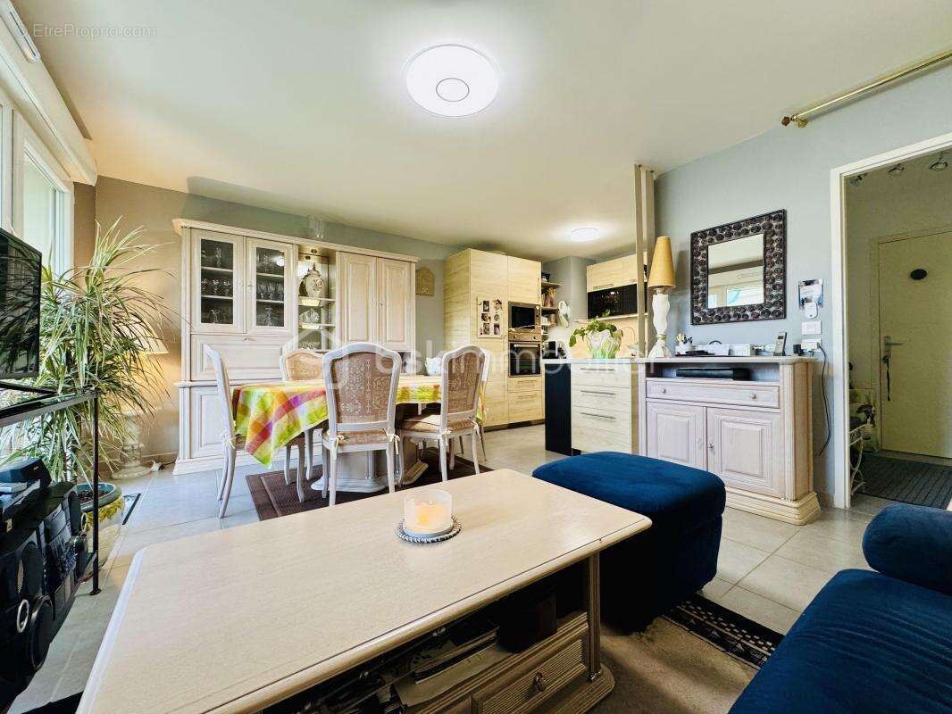 Appartement à THORENS-GLIERES