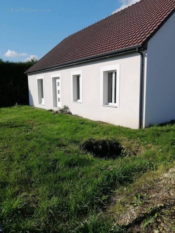 Maison à BEAUREVOIR