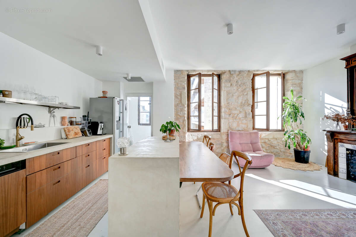 Appartement à MARSEILLE-6E