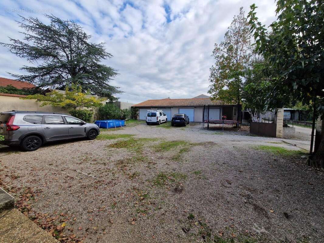   - Appartement à CHANAS