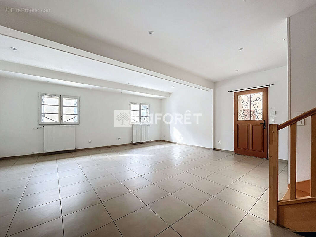 Appartement à FOSSES