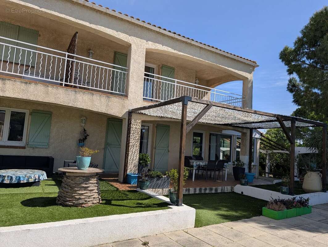 Maison à COLOMBIERS