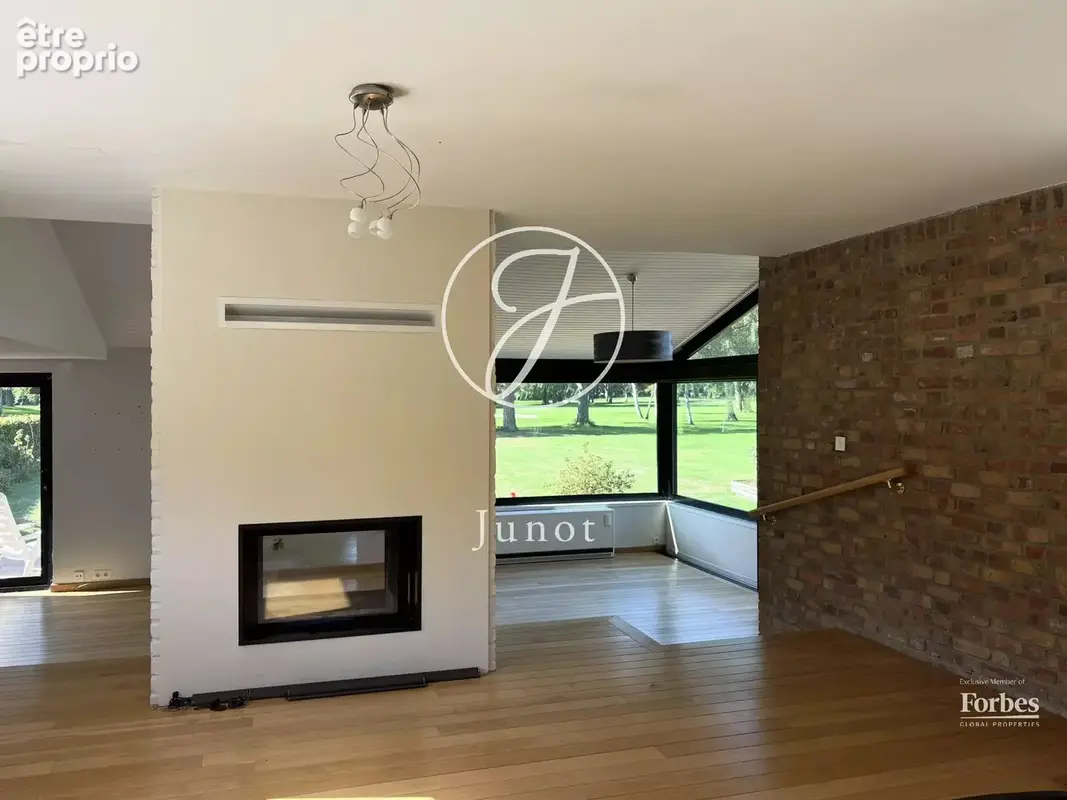 Villeneuve d'Ascq - BRIGODE - Maison sur Golf - 6 pièces - 150m² - 4 chambres – Jardin - Garage - photo 3