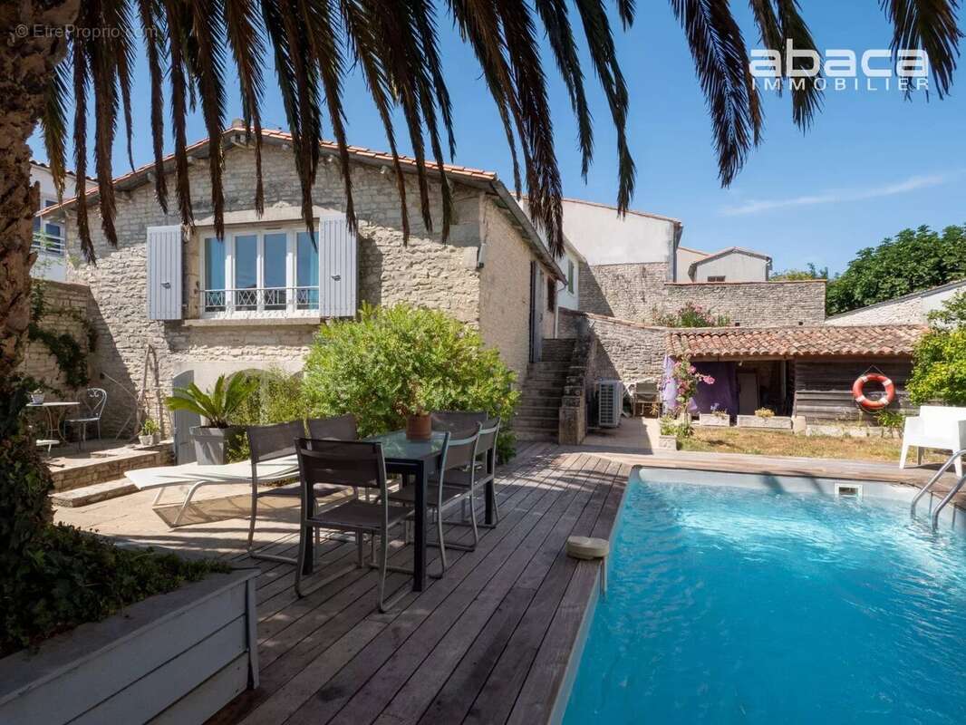 Maison à LE BOIS-PLAGE-EN-RE