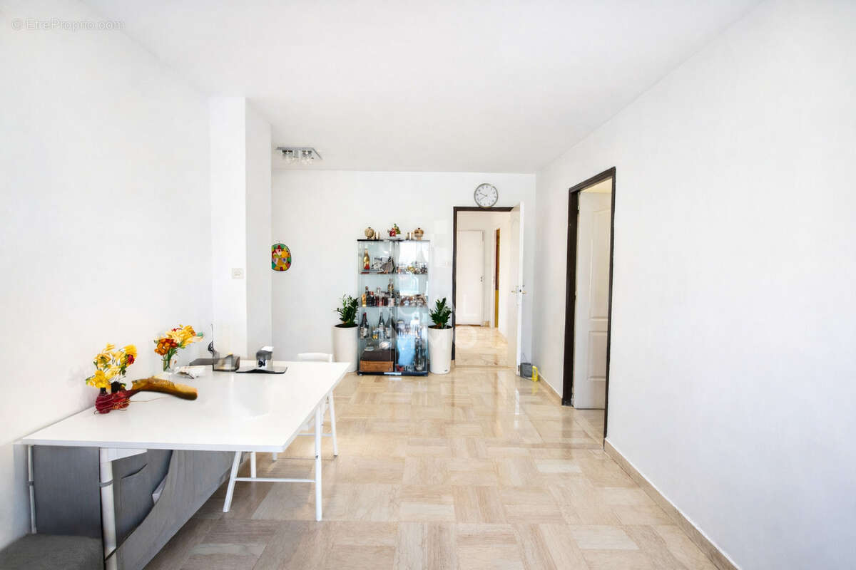 Appartement T3 - Benoit Malon - photo 2