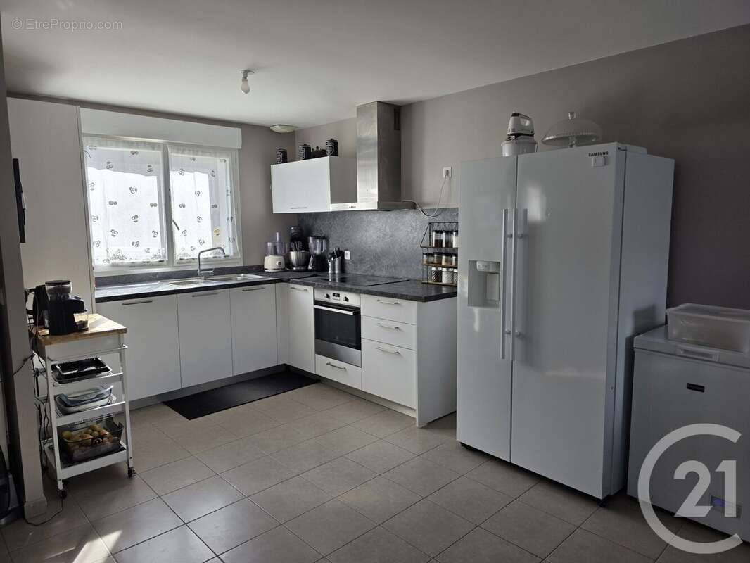 Maison à MARCHEMORET