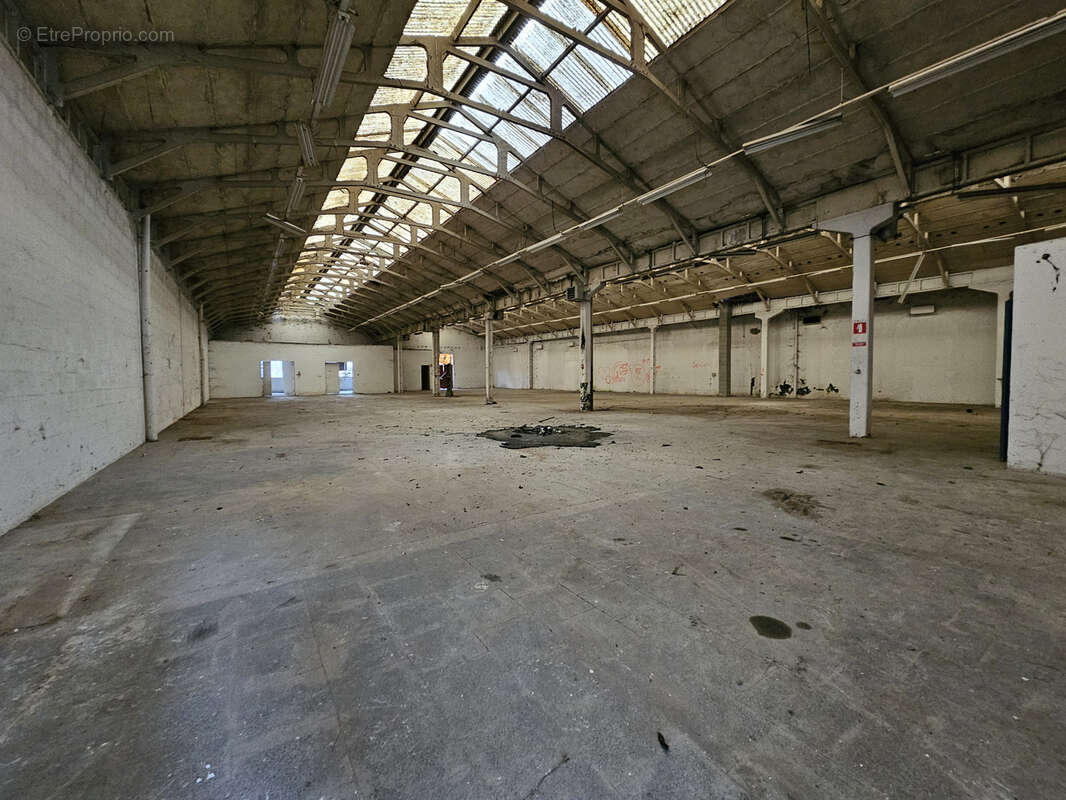 Commerce à CHAVANOZ