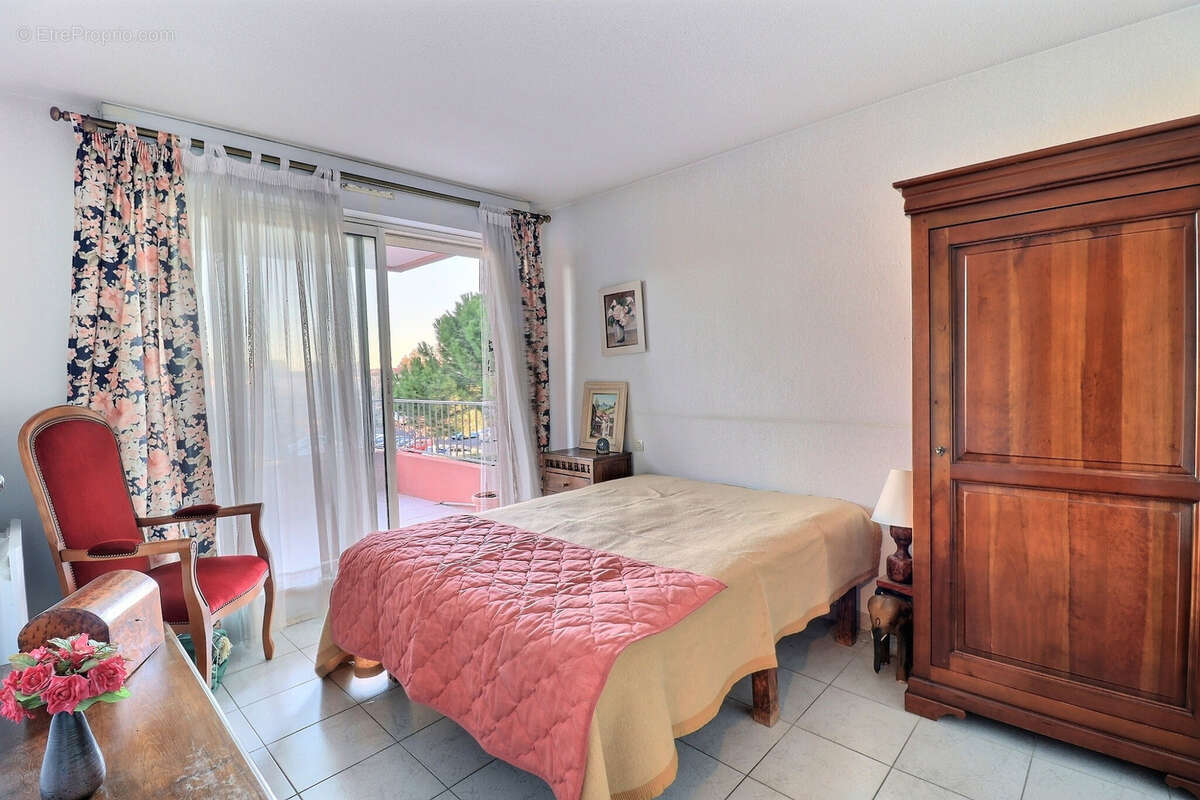 Appartement à LATTES