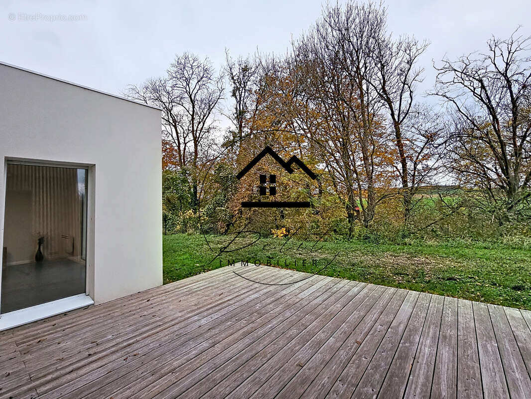 Maison à ESSUILES