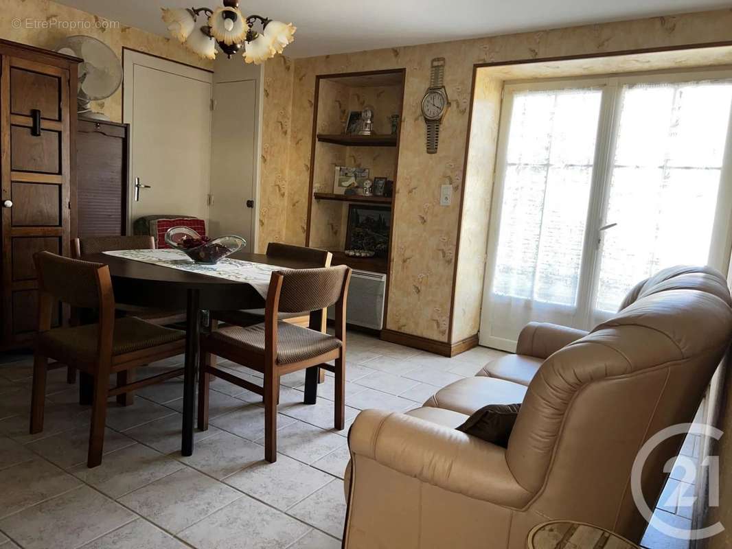 Maison à COUTURE-D&#039;ARGENSON