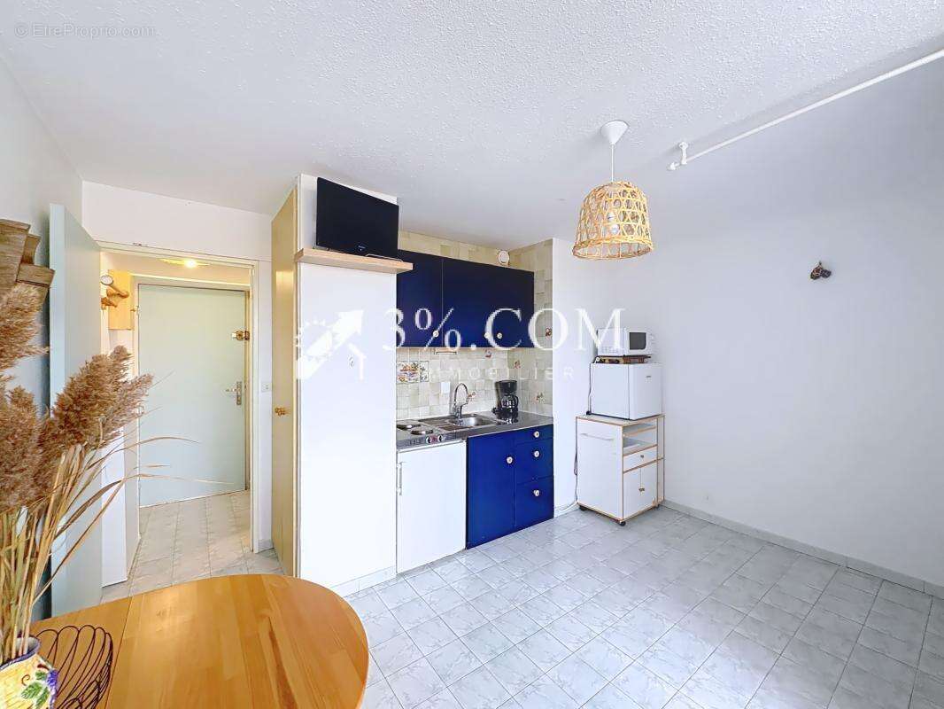 Charmant studio lumineux de 22.5 m2 avec loggia à deux pas d - photo 8