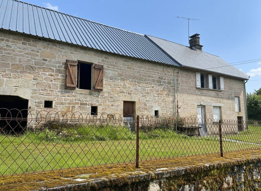 Maison à VIAM