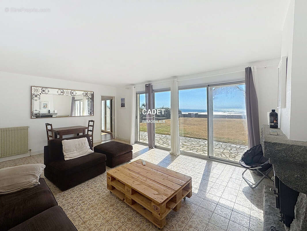 Maison 138 m² à Saint-Pair-Sur-Mer  - photo 4