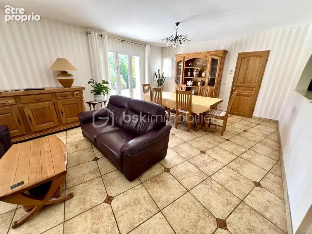 La Motte (83920) - Villa de plain pied - 4 Chambres - Piscine - photo 4
