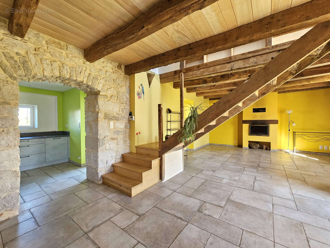 Maison à LA LOUBIERE