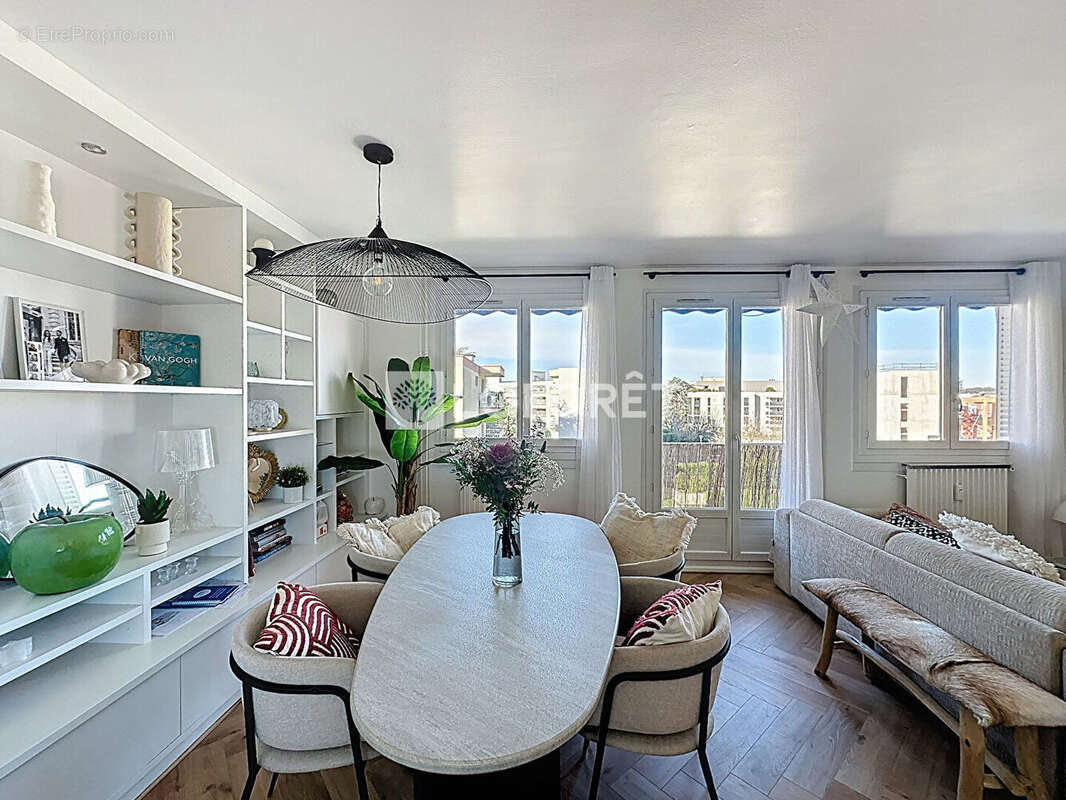 Appartement à TASSIN-LA-DEMI-LUNE