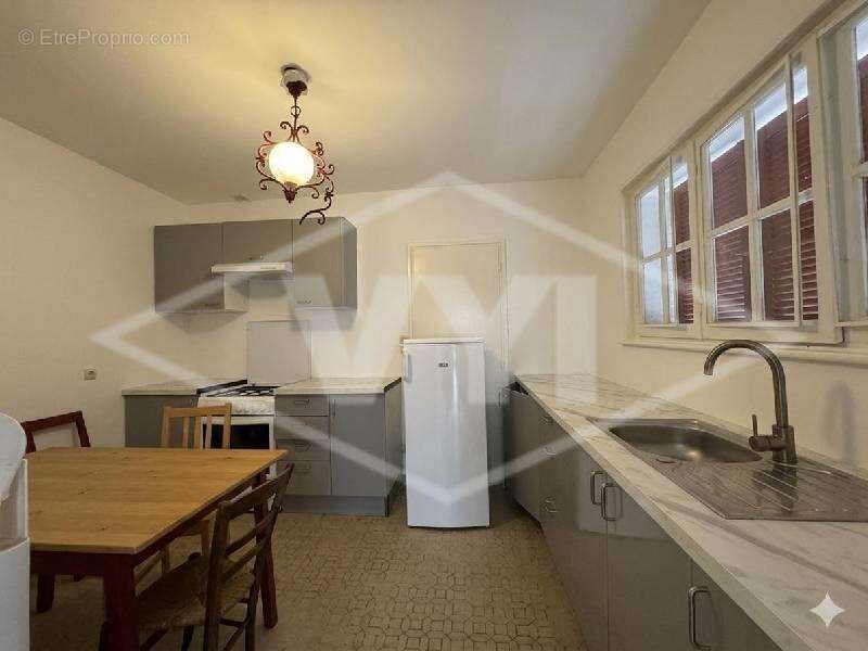 Maison 104 m² à Combs-La-Ville  - photo 6