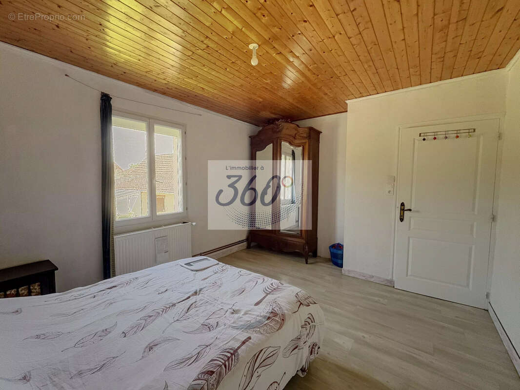 Spacieuse maison de plain-pied de 147 m2 à deux pas du centre-ville de Louhans - photo 21