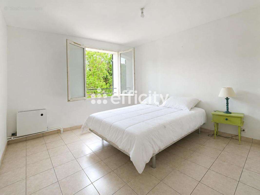 Maison 168 m² à Savigny-Le-Temple  - photo 10