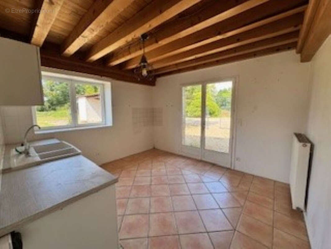 Maison à CHATILLON-SUR-CHALARONNE