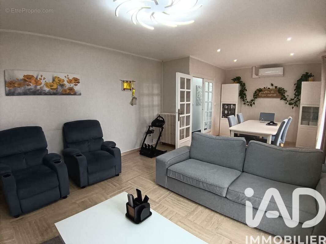 Maison 160 m² à Louzy  - photo 4