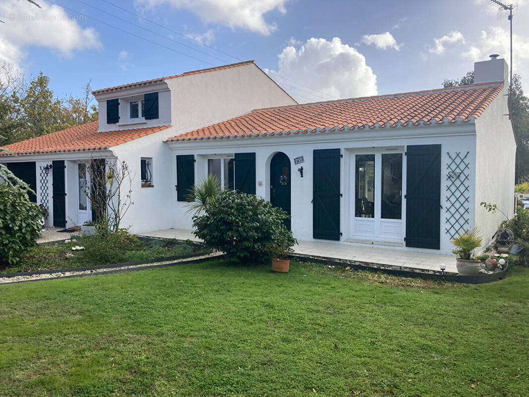 Maison à NOTRE-DAME-DE-RIEZ