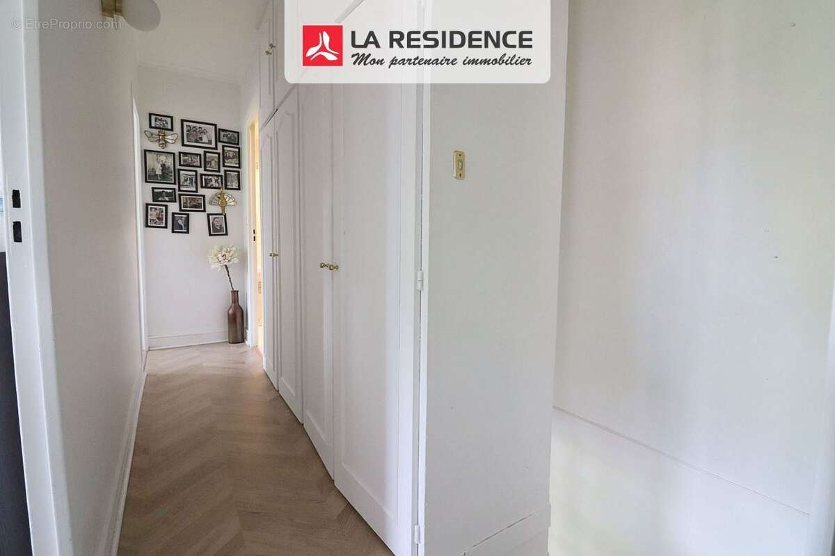 Appartement à VERSAILLES