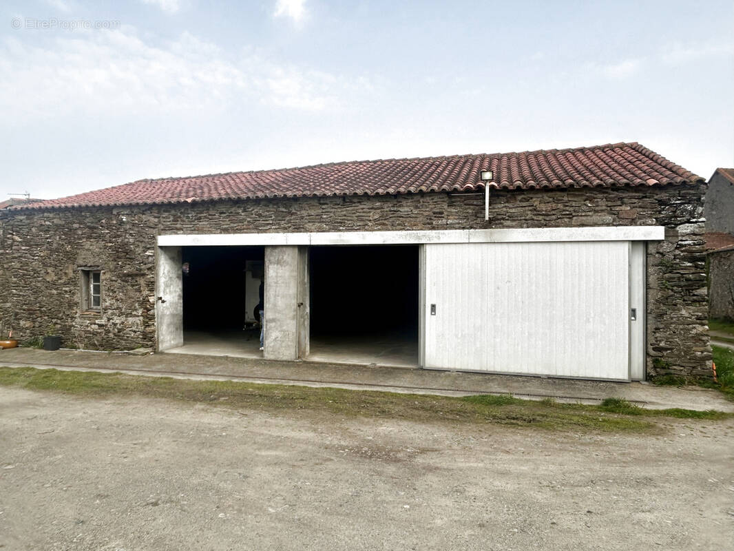 Maison à LE LOROUX-BOTTEREAU