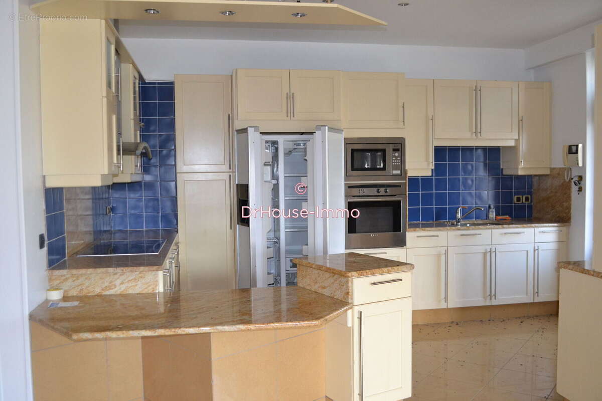 Maison à CHARENTON-DU-CHER