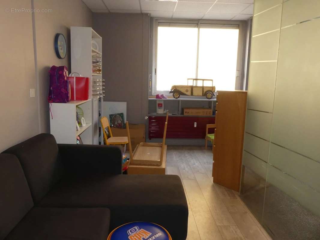 Commerce à LE CREUSOT